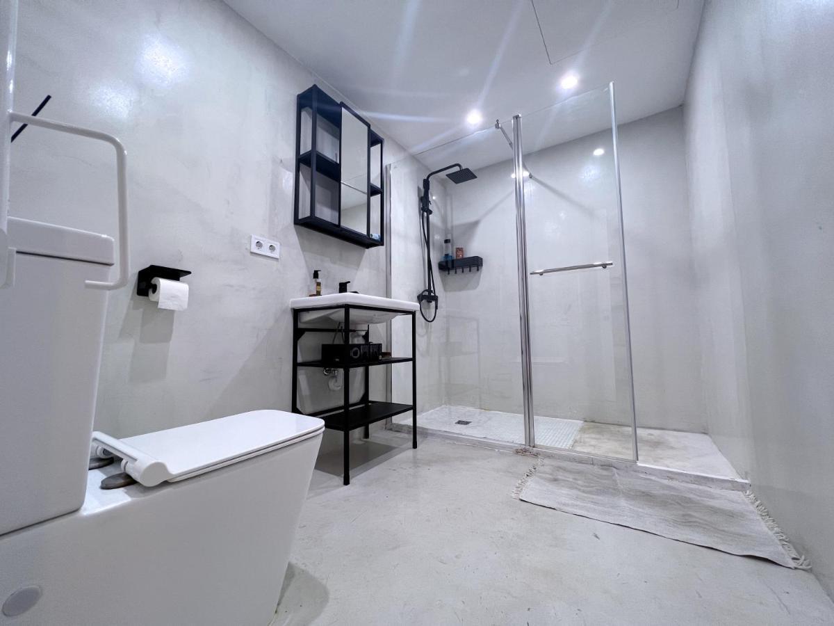 Hug Hotel2022 El Carrer del Canonge Extérieur photo